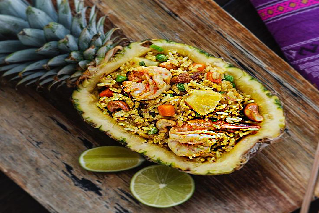 RESEP BUMBU NASI GORENG NANAS(PINEAPPLE FRIED RICE)