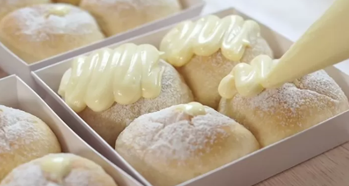thai milk bun