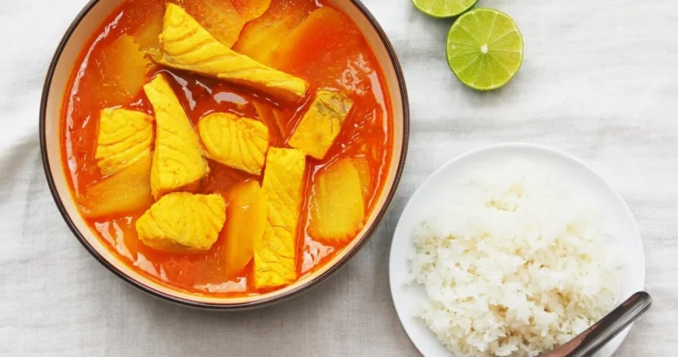 Gaeng Som Pla