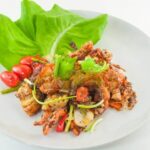 Gai Pad Med Mamuang (Ayam Tumis Kacang Mede)